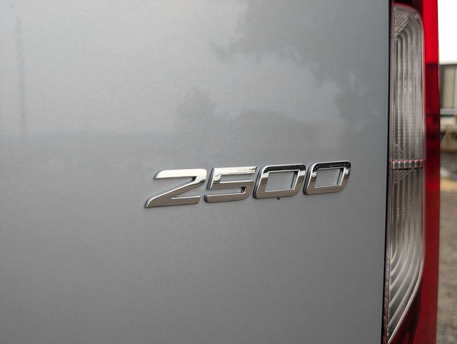 2025 Mercedes-Benz Sprinter 2500 Standard Roof I4 Diesel HO 144" RWD