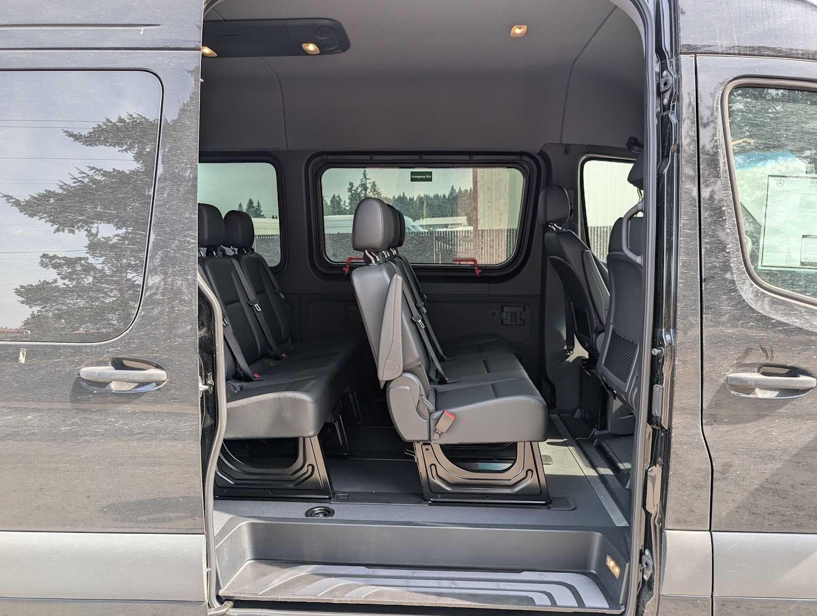 2025 Mercedes-Benz Sprinter 2500 Standard Roof I4 Diesel HO 144" RWD
