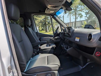 2025 Mercedes-Benz Sprinter 2500 High Roof I4 Diesel HO 170" RWD