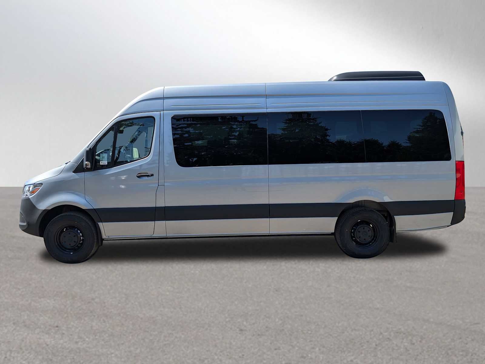 2025 Mercedes-Benz Sprinter 2500 High Roof I4 Diesel HO 170" RWD