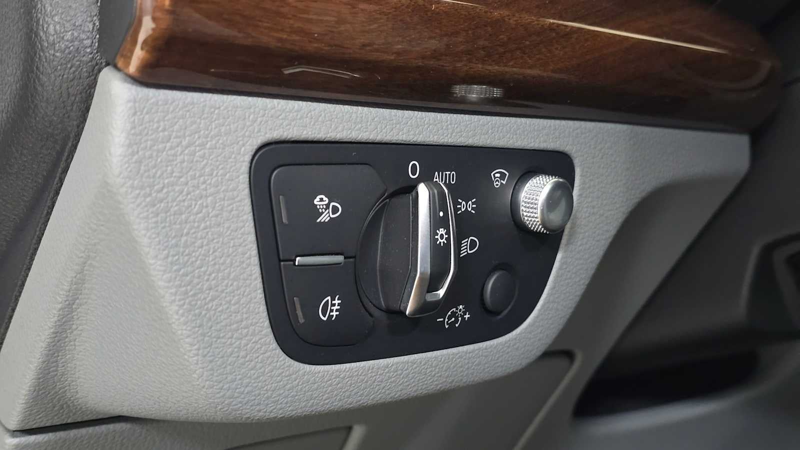 2024 Audi Q5 S line Prestige