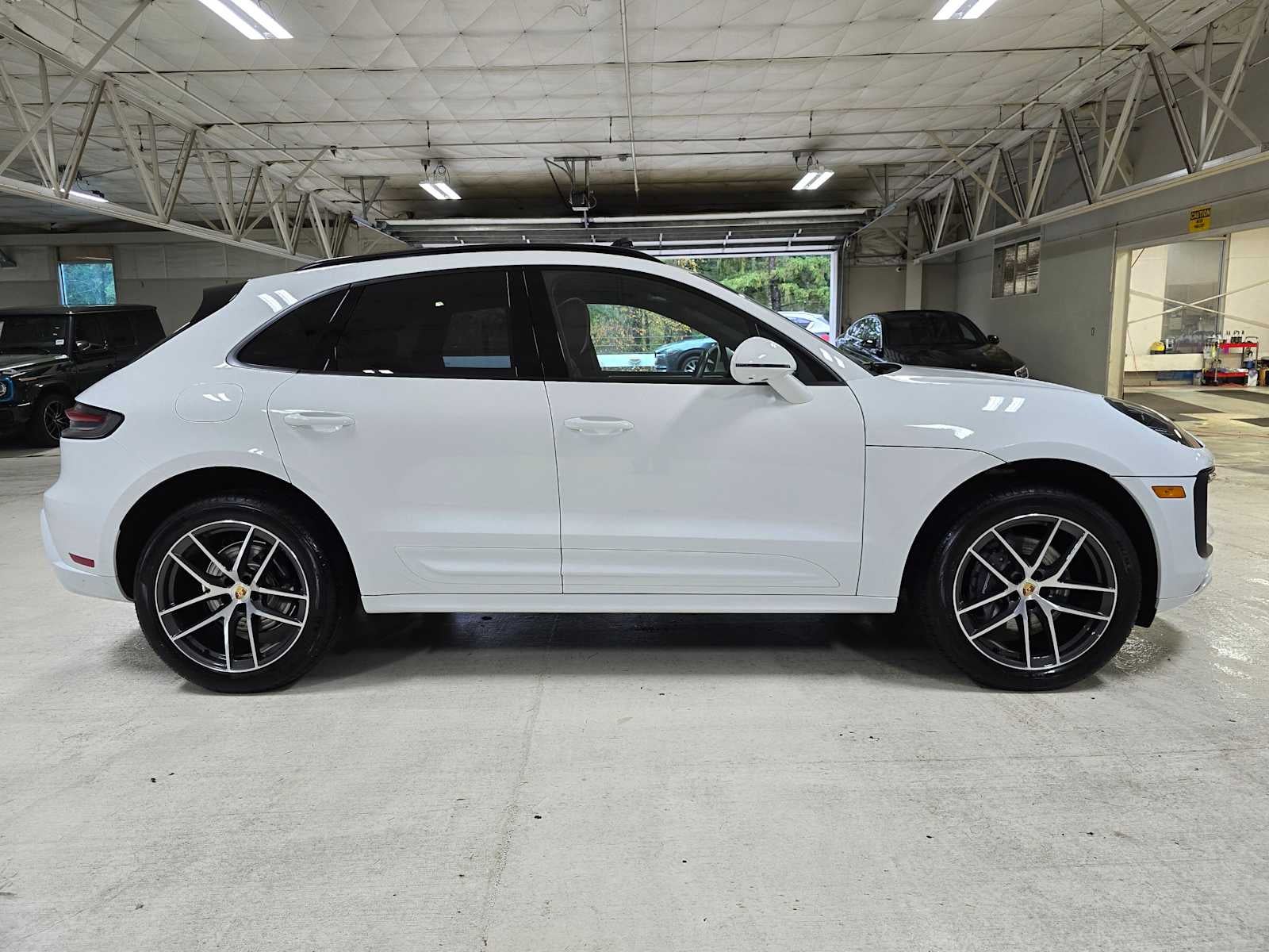 2024 Porsche Macan AWD