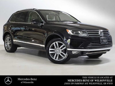 2016 Volkswagen Touareg Sport w/Technology