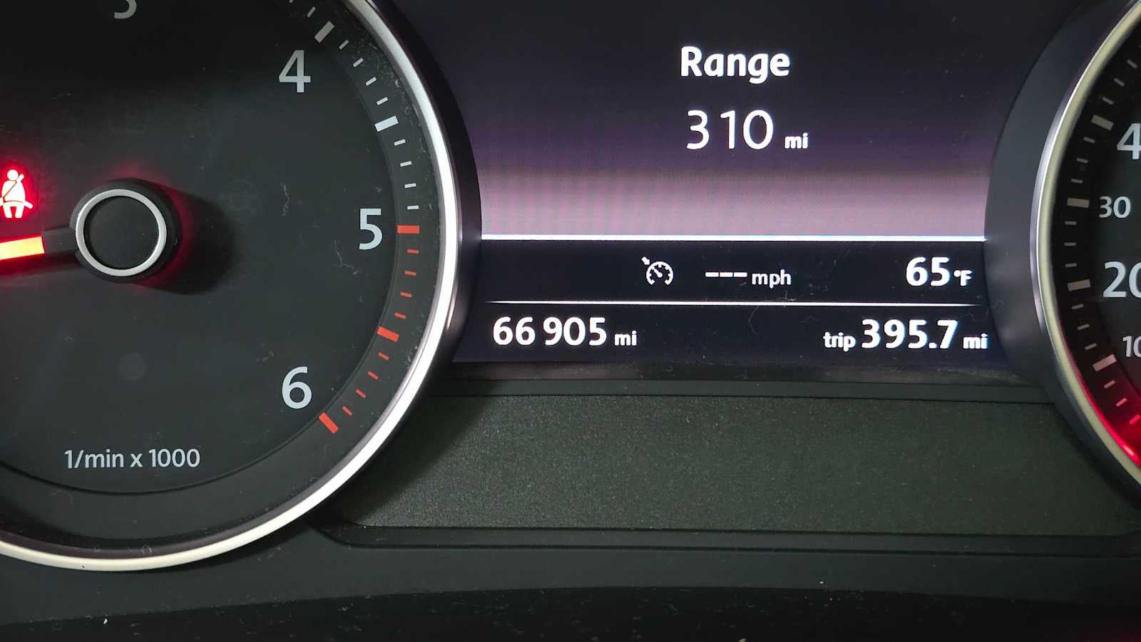 2016 Volkswagen Touareg Sport w/Technology