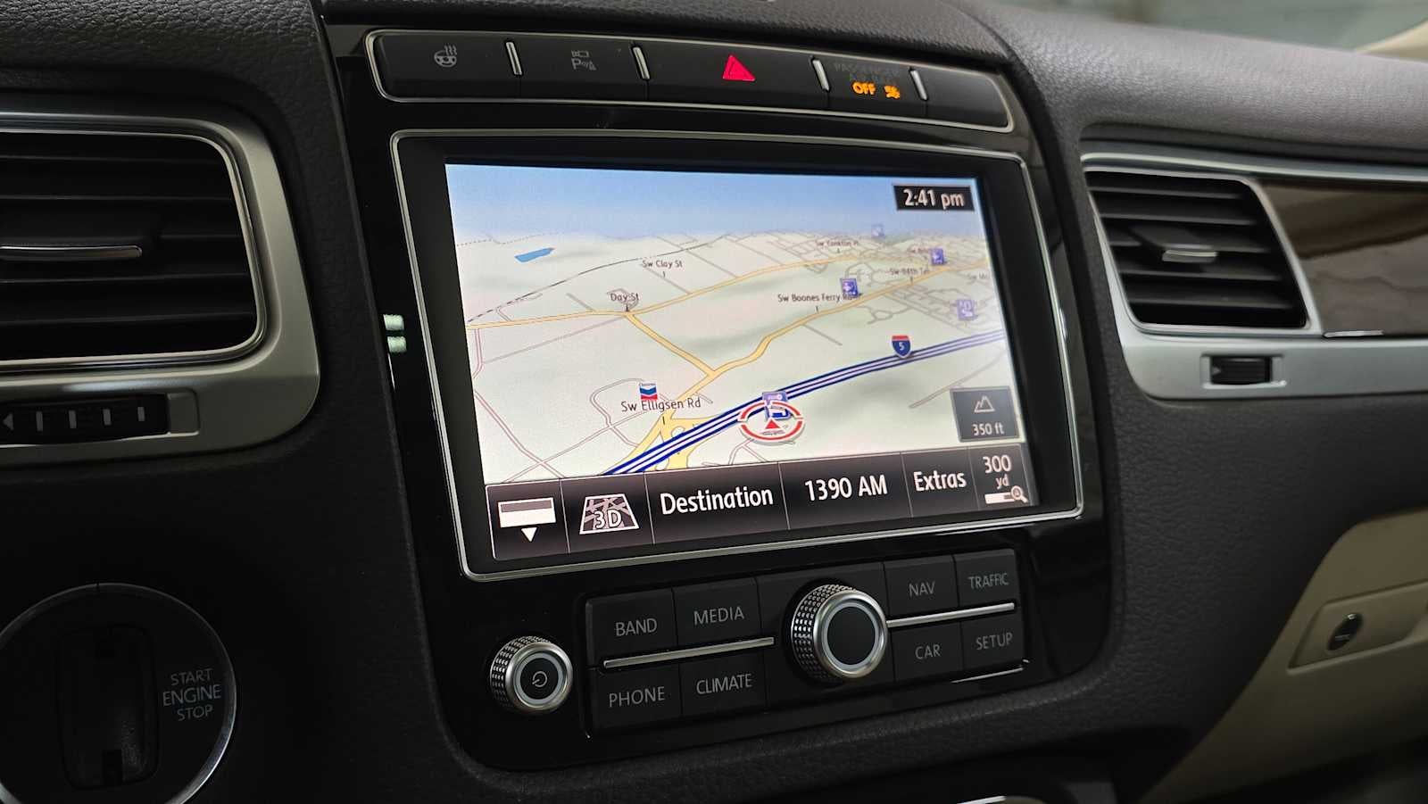 2016 Volkswagen Touareg Sport w/Technology