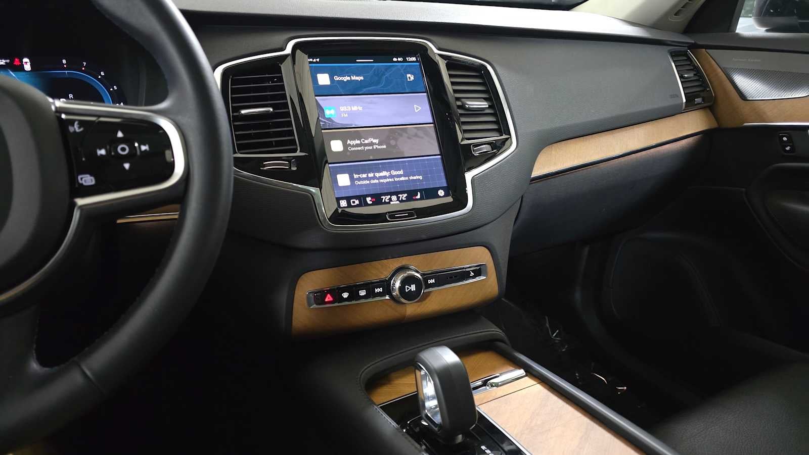 2023 Volvo XC90 Plus