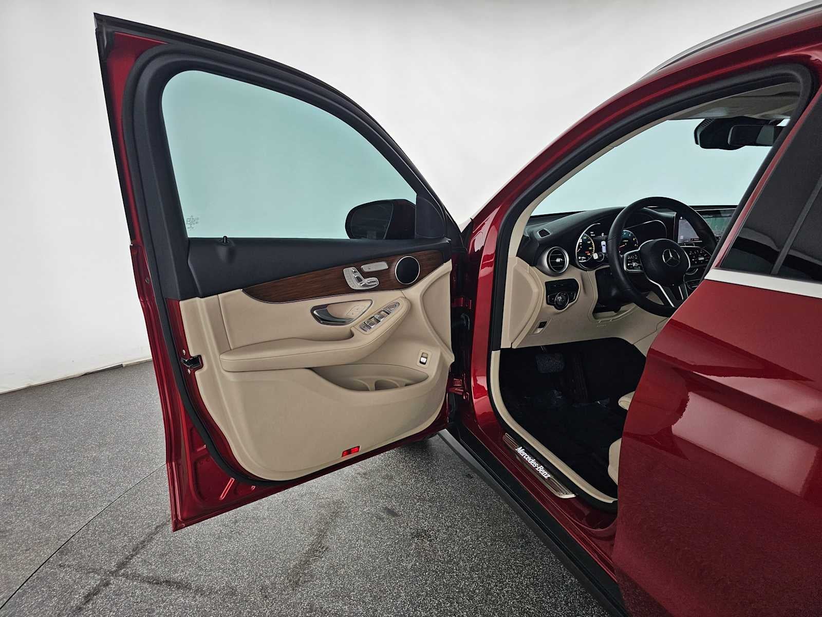 2021 Mercedes-Benz GLC GLC 300