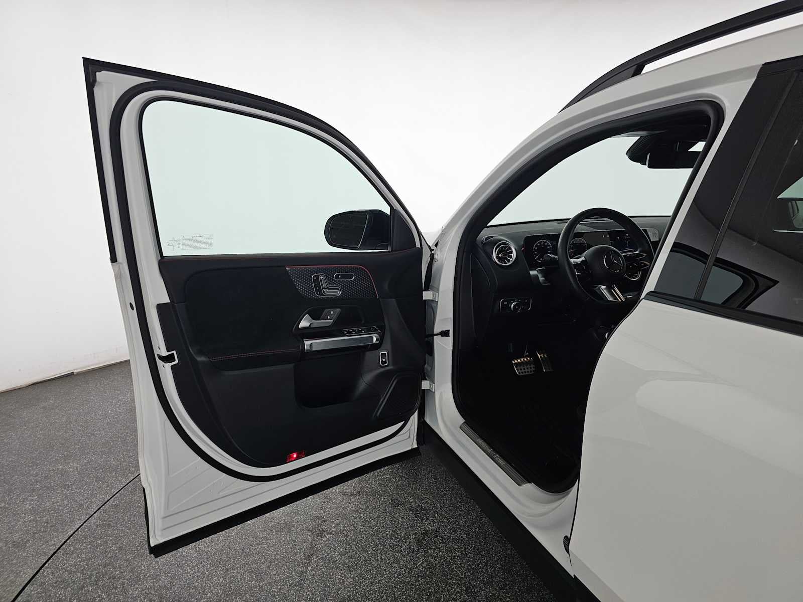 2025 Mercedes-Benz GLB GLB 250