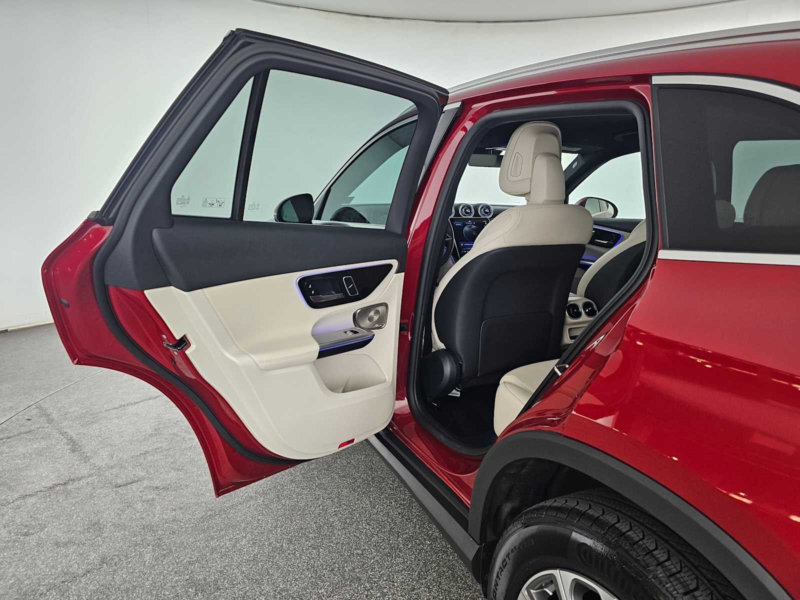 2025 Mercedes-Benz GLC GLC 300