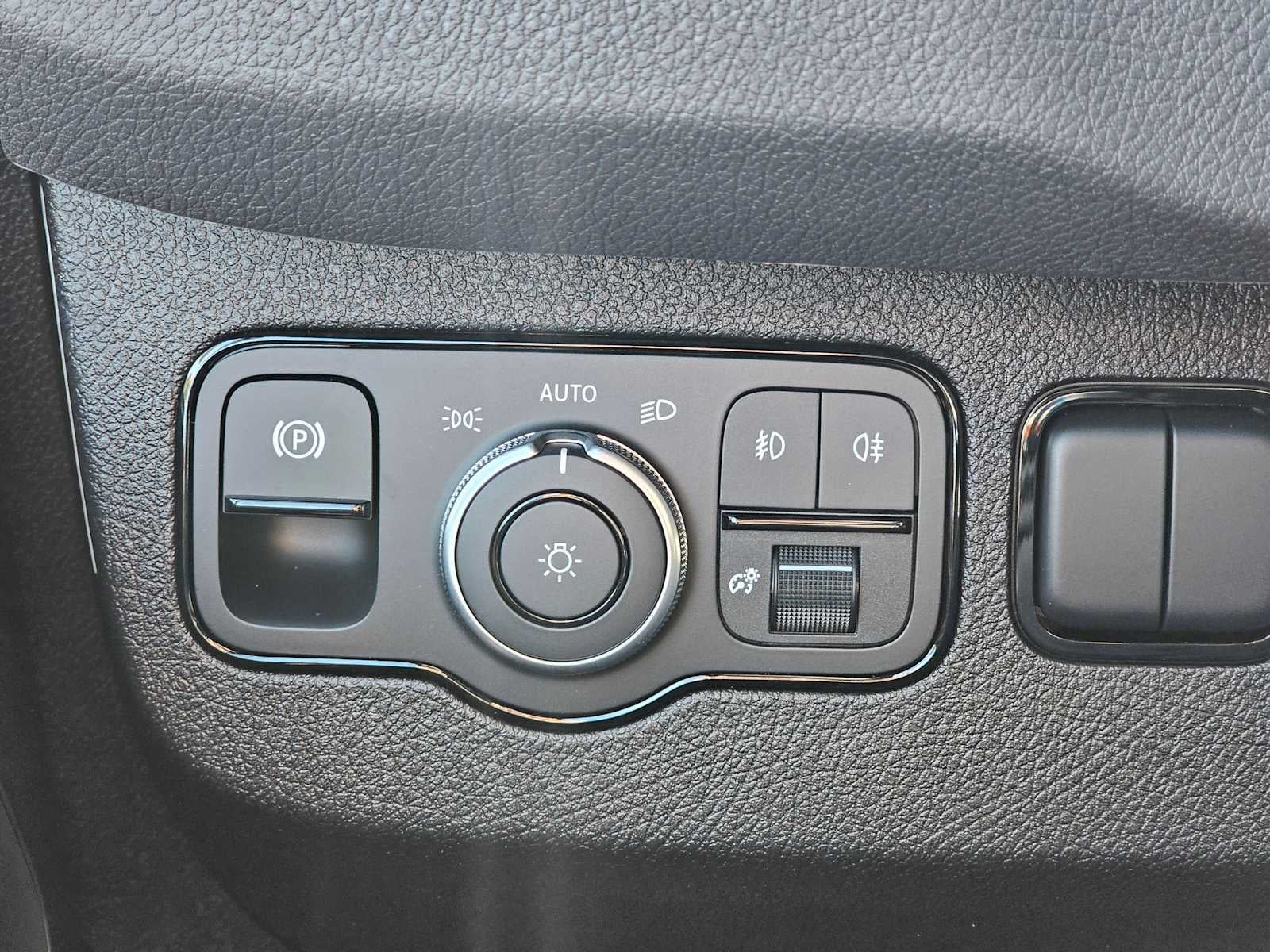 2026 Mercedes-Benz Sprinter 2500 Standard Roof I4 Diesel HO 144" AWD