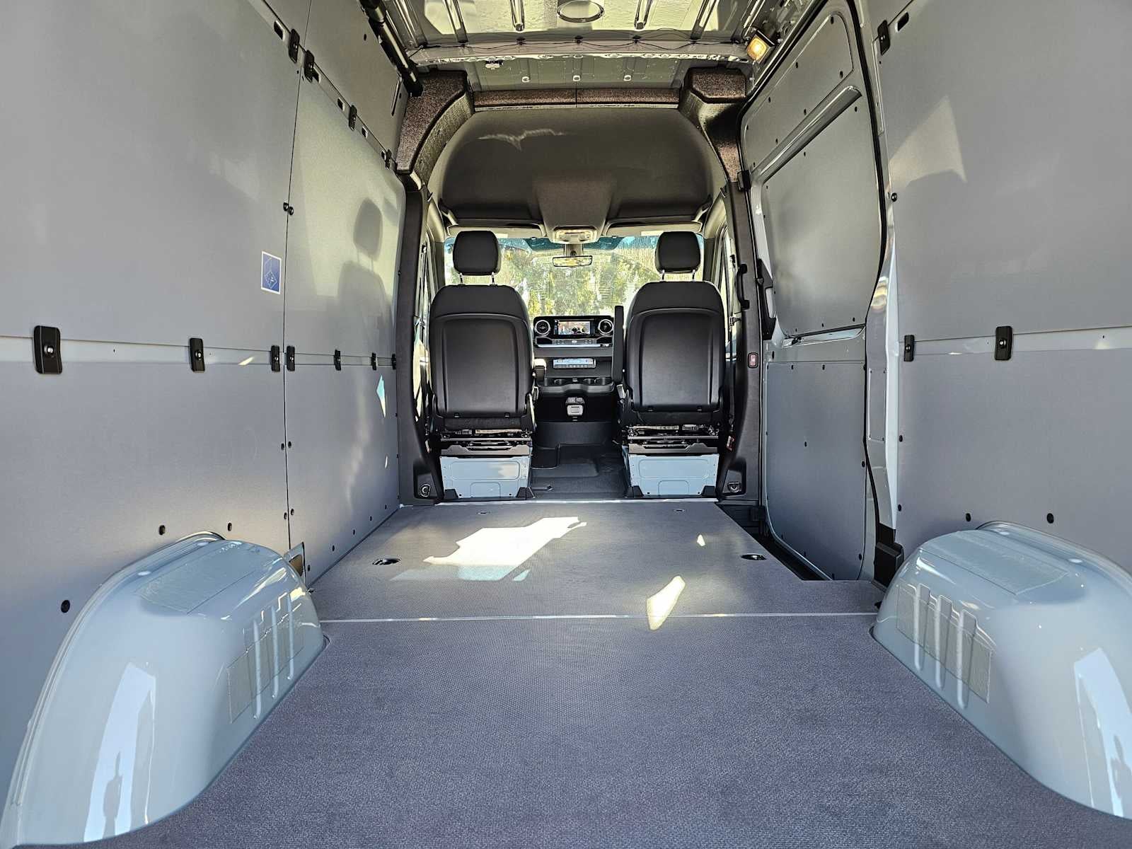 2026 Mercedes-Benz Sprinter 2500 Standard Roof I4 Diesel HO 144" AWD