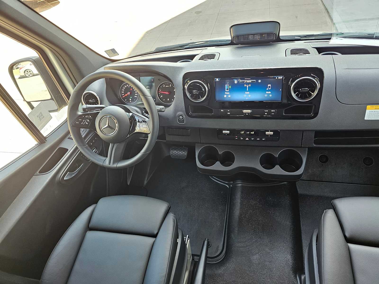 2025 Mercedes-Benz Sprinter 2500 High Roof I4 Diesel HO 170" RWD