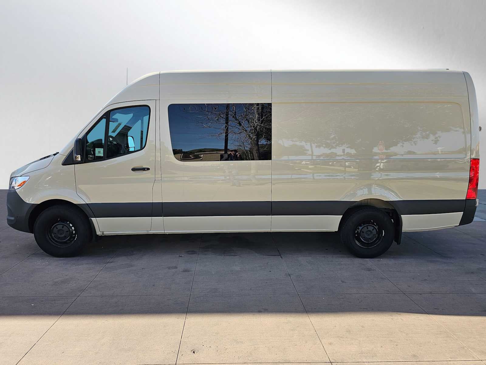 2025 Mercedes-Benz Sprinter 2500 High Roof I4 Diesel HO 170" RWD