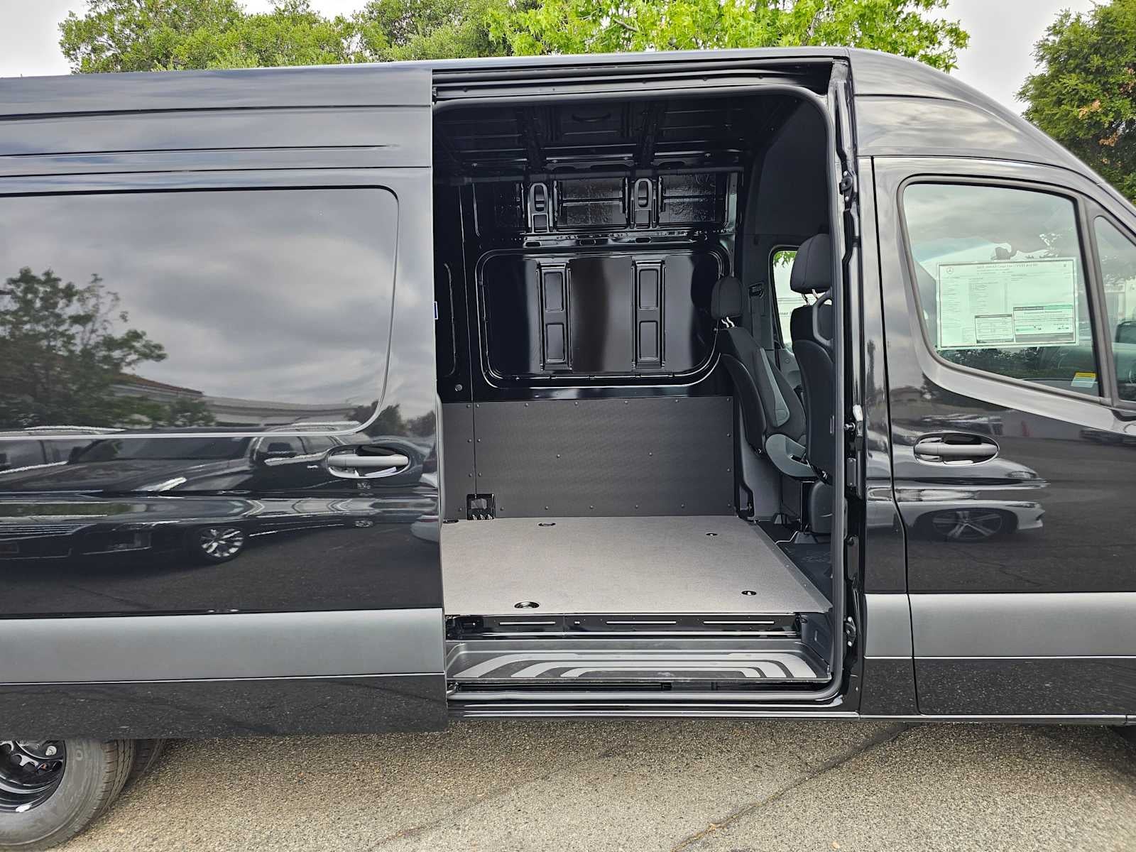 2025 Mercedes-Benz Sprinter 3500XD High Roof I4 Diesel HO 170" Extended RWD