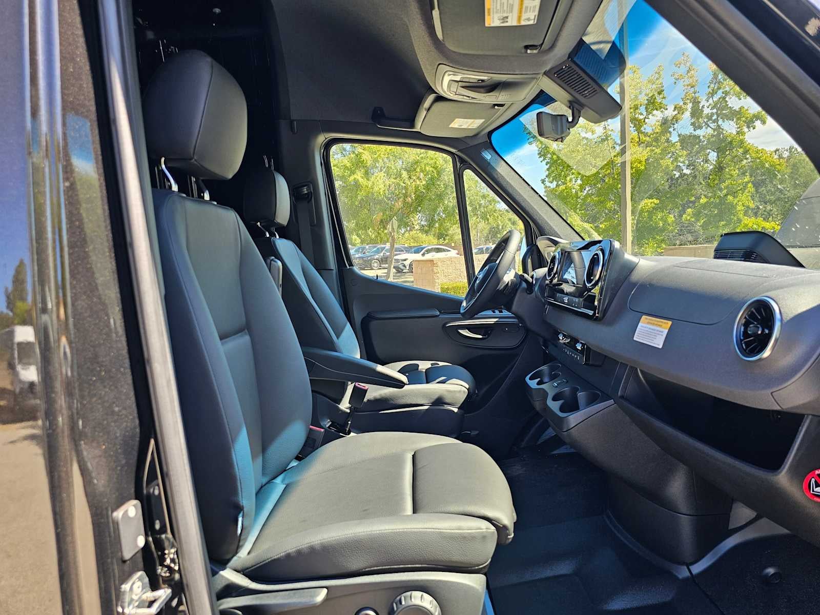 2025 Mercedes-Benz Sprinter 3500XD High Roof I4 Diesel HO 170" Extended RWD