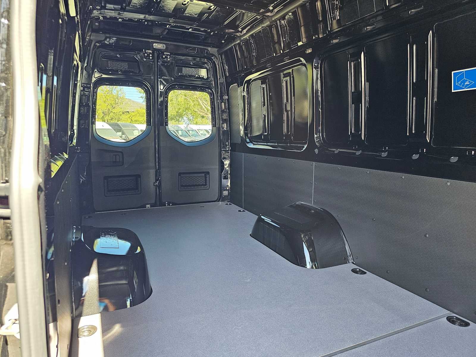 2025 Mercedes-Benz Sprinter 3500XD High Roof I4 Diesel HO 170" Extended RWD