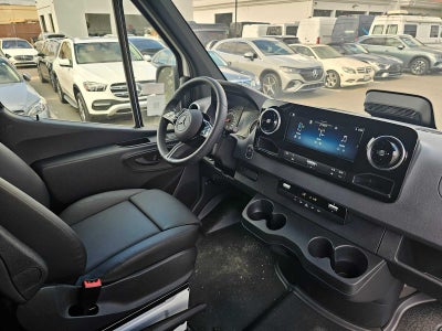 2025 Mercedes-Benz Sprinter 2500 Standard Roof I4 Diesel 144" RWD