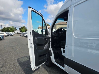 2025 Mercedes-Benz Sprinter 2500 Standard Roof I4 Diesel 144" RWD
