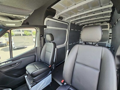2025 Mercedes-Benz Sprinter 2500 Standard Roof I4 Diesel 144" RWD