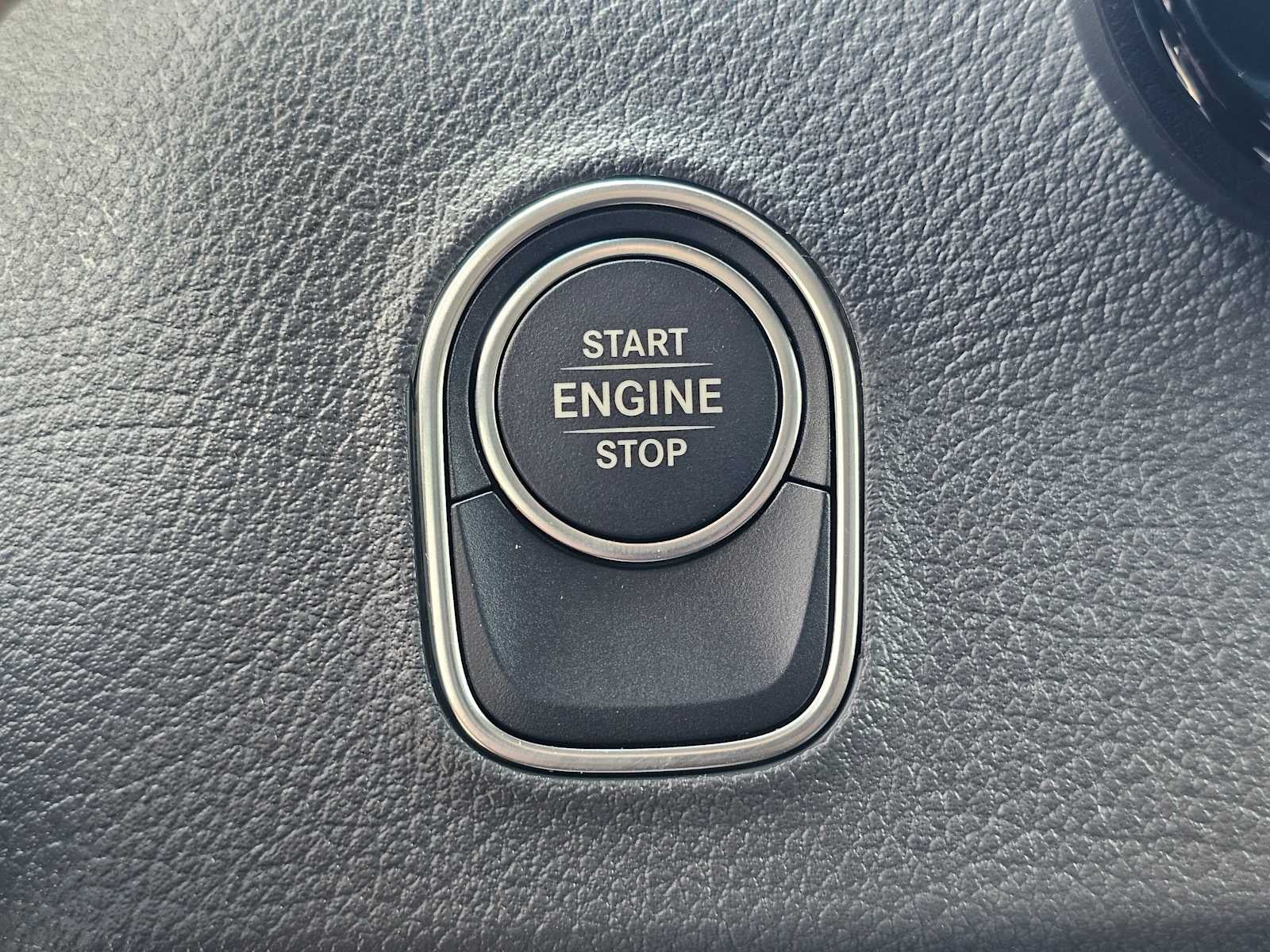 2025 Mercedes-Benz Sprinter 2500 Standard Roof I4 Diesel 144" RWD