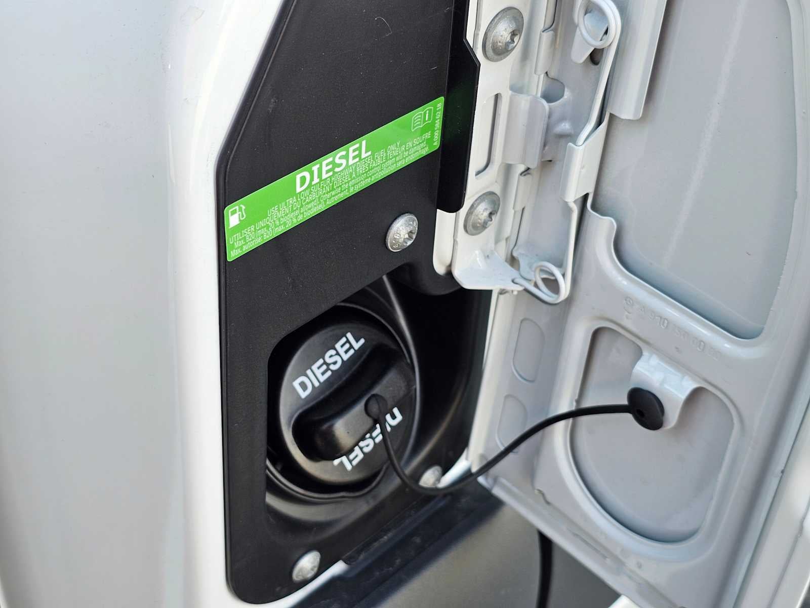 2026 Mercedes-Benz Sprinter 2500 Standard Roof I4 Diesel 144" RWD