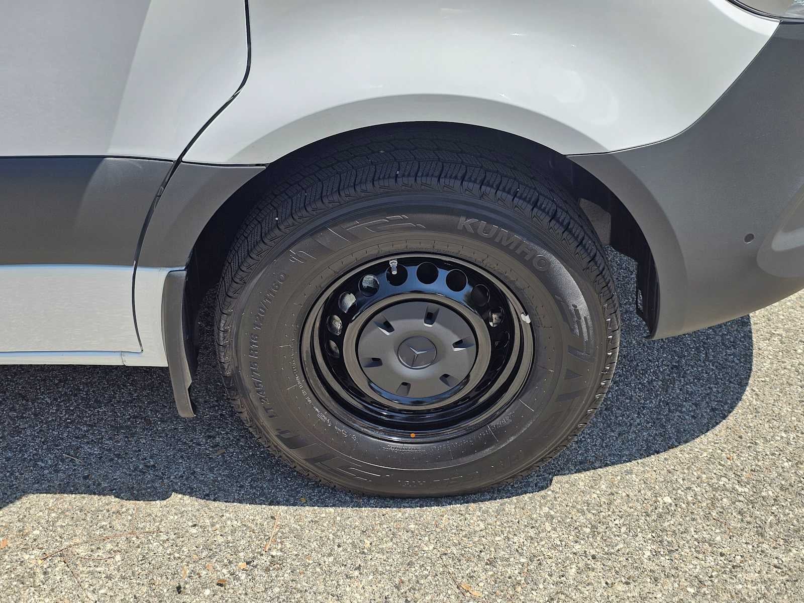 2025 Mercedes-Benz Sprinter 2500 Standard Roof I4 Diesel 144" RWD