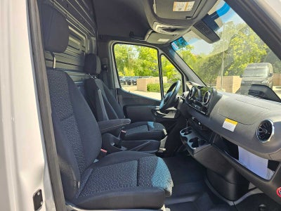 2025 Mercedes-Benz Sprinter 2500 Standard Roof I4 Diesel 144" RWD