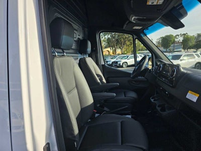 2025 Mercedes-Benz Sprinter 2500 Standard Roof I4 Diesel 144" RWD