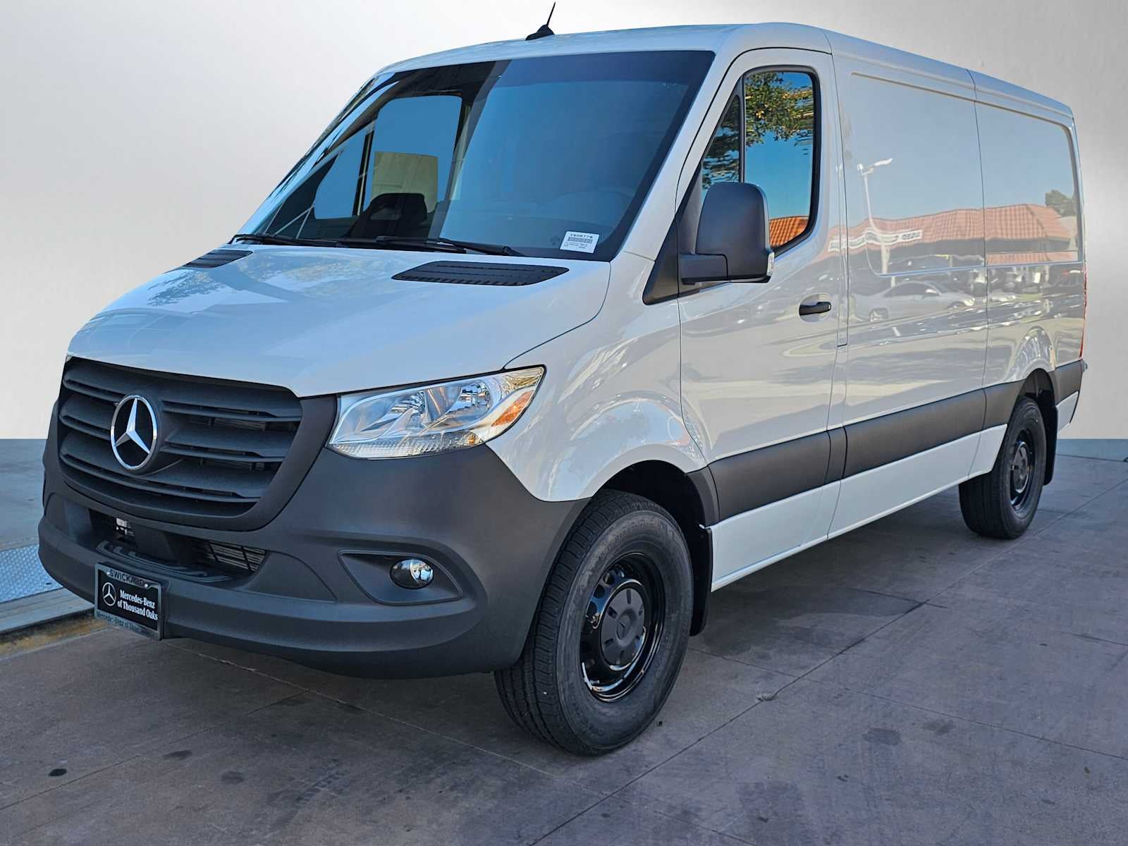 2026 Mercedes-Benz Sprinter 2500 Standard Roof I4 Diesel 144" RWD