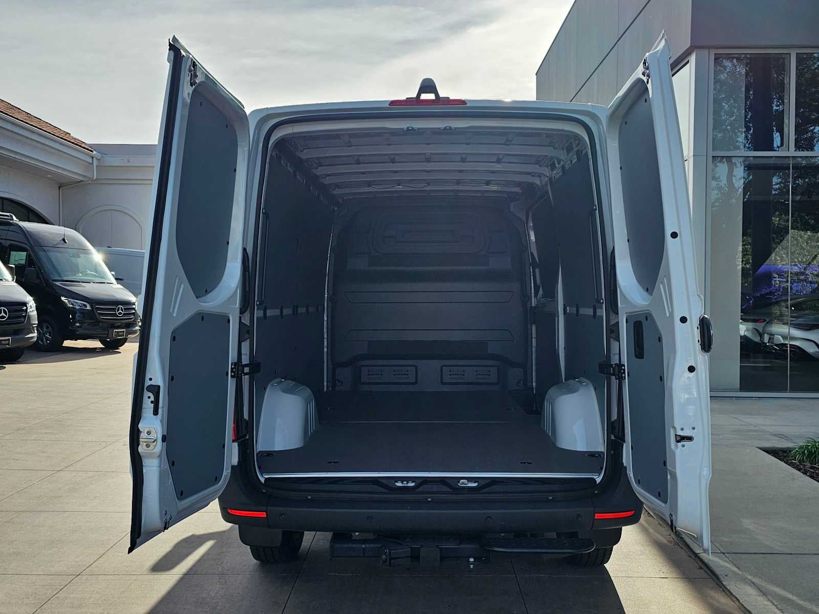 2026 Mercedes-Benz Sprinter 2500 Standard Roof I4 Diesel 144" RWD