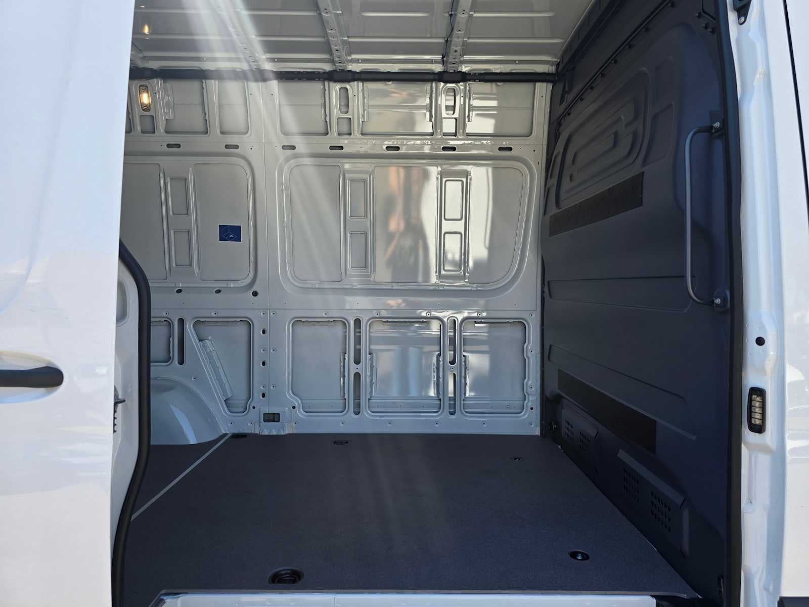 2025 Mercedes-Benz Sprinter 2500 Standard Roof I4 Diesel 144" RWD