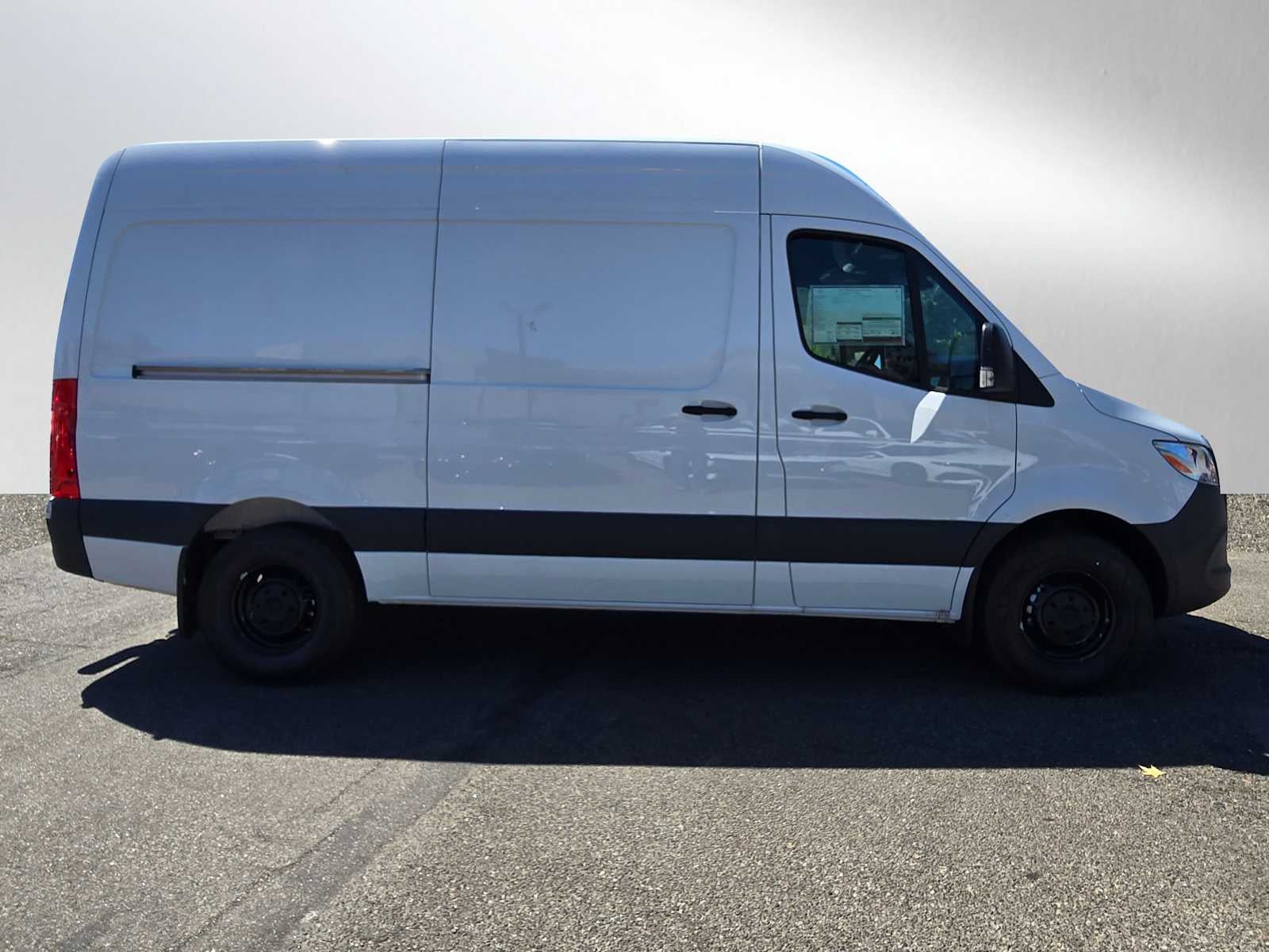2025 Mercedes-Benz Sprinter 2500 Standard Roof I4 Diesel 144" RWD