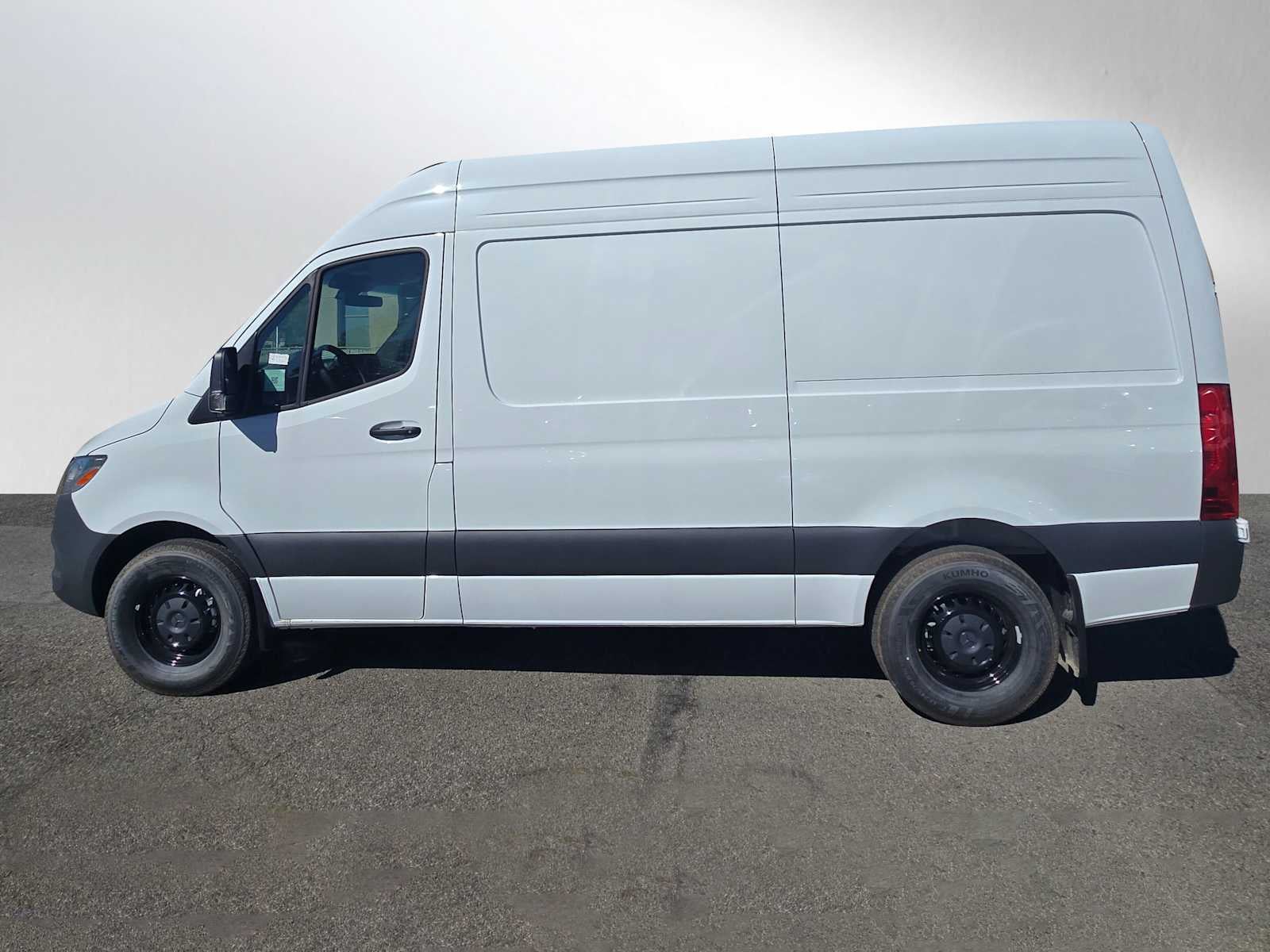 2025 Mercedes-Benz Sprinter 2500 Standard Roof I4 Diesel 144" RWD