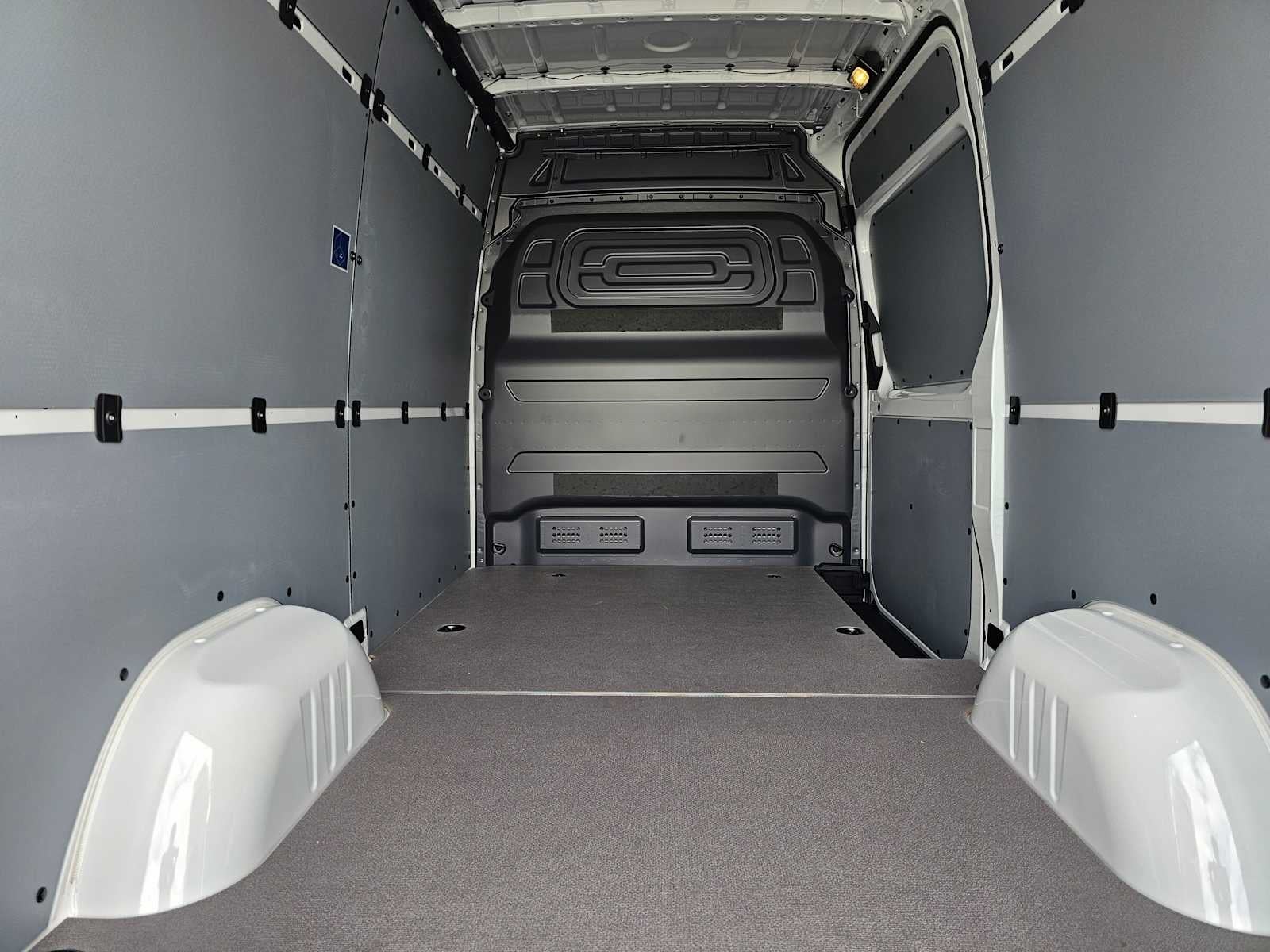 2025 Mercedes-Benz Sprinter 2500 Standard Roof I4 Diesel 144" RWD
