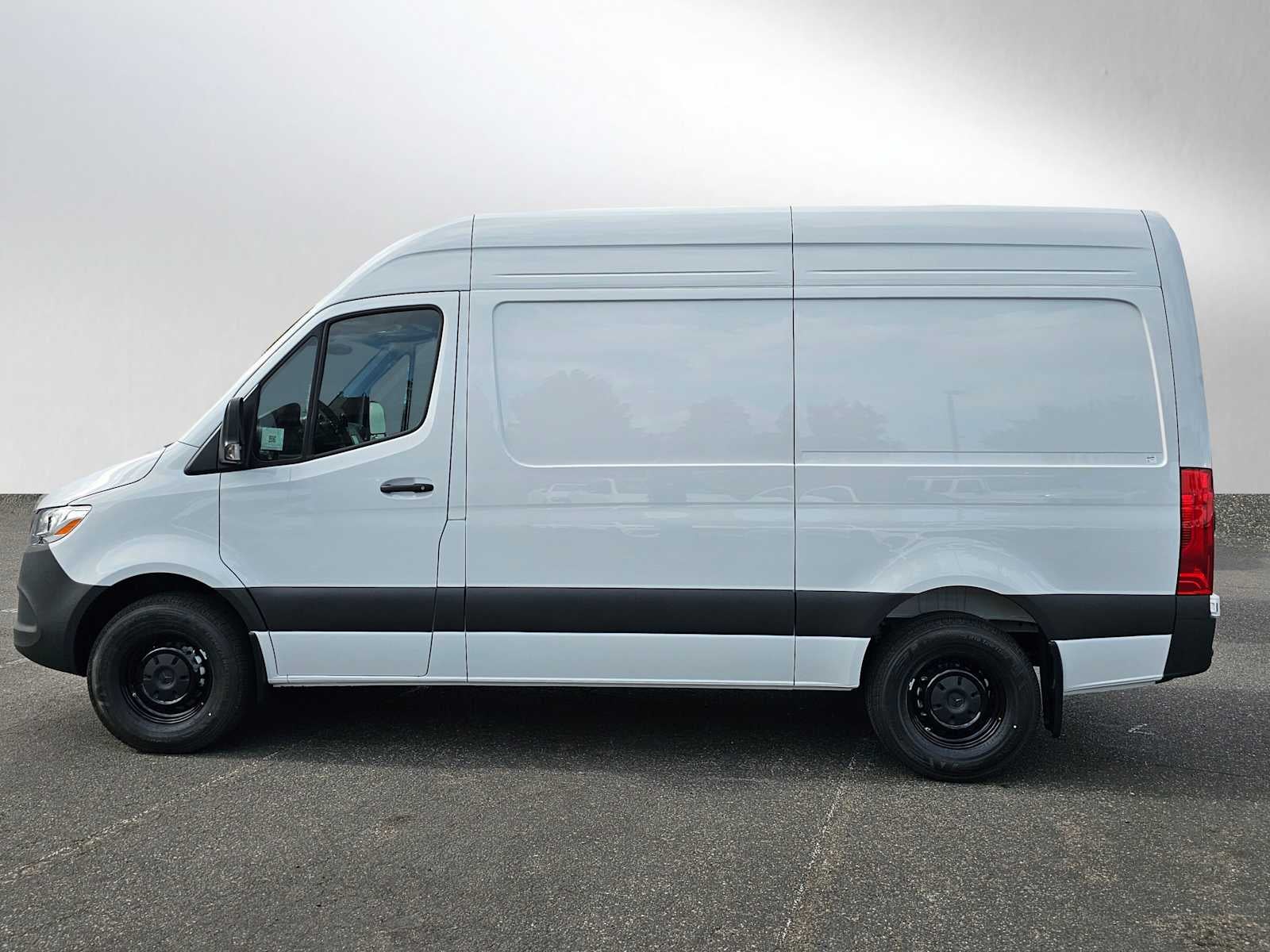 2025 Mercedes-Benz Sprinter 2500 Standard Roof I4 Diesel 144" RWD