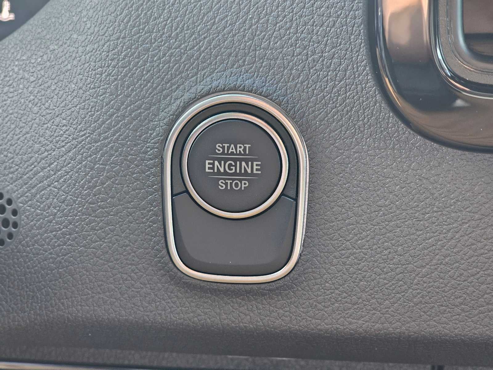 2026 Mercedes-Benz Sprinter 2500 Standard Roof I4 Diesel 144" RWD