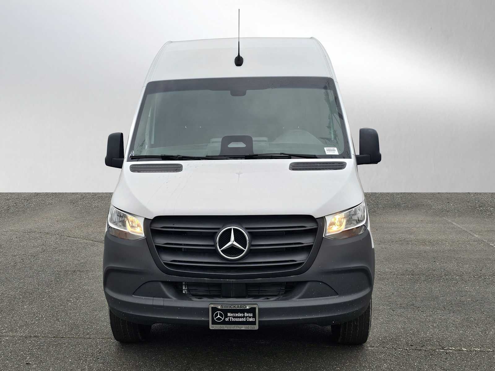 2025 Mercedes-Benz Sprinter 2500 Standard Roof I4 Diesel 144" RWD