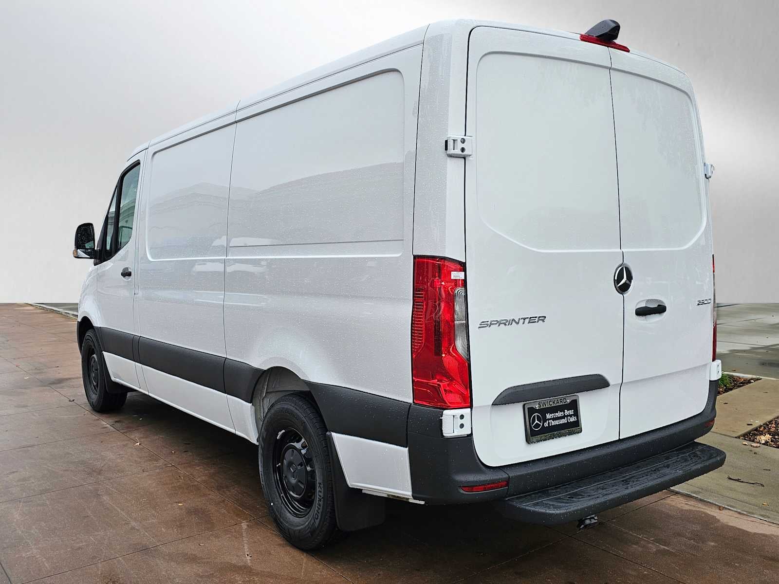 2026 Mercedes-Benz Sprinter 2500 Standard Roof I4 Diesel 144" RWD