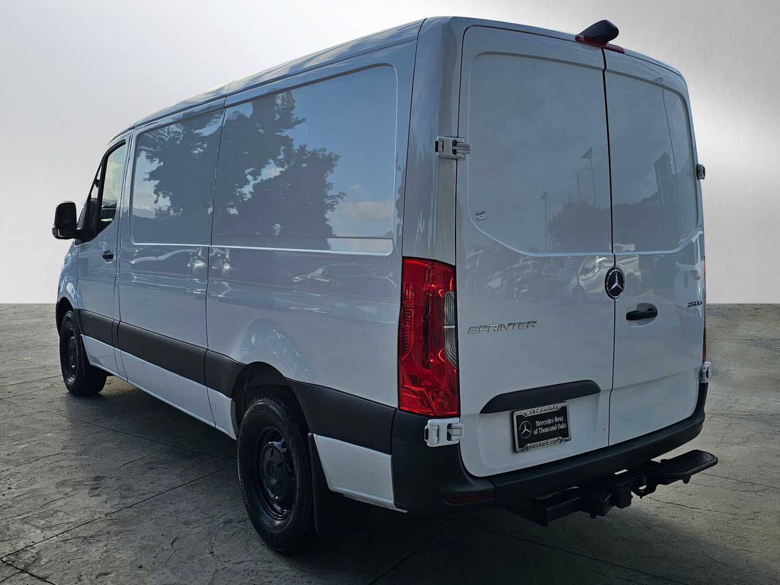 2025 Mercedes-Benz Sprinter 2500 Standard Roof I4 Diesel 144" RWD