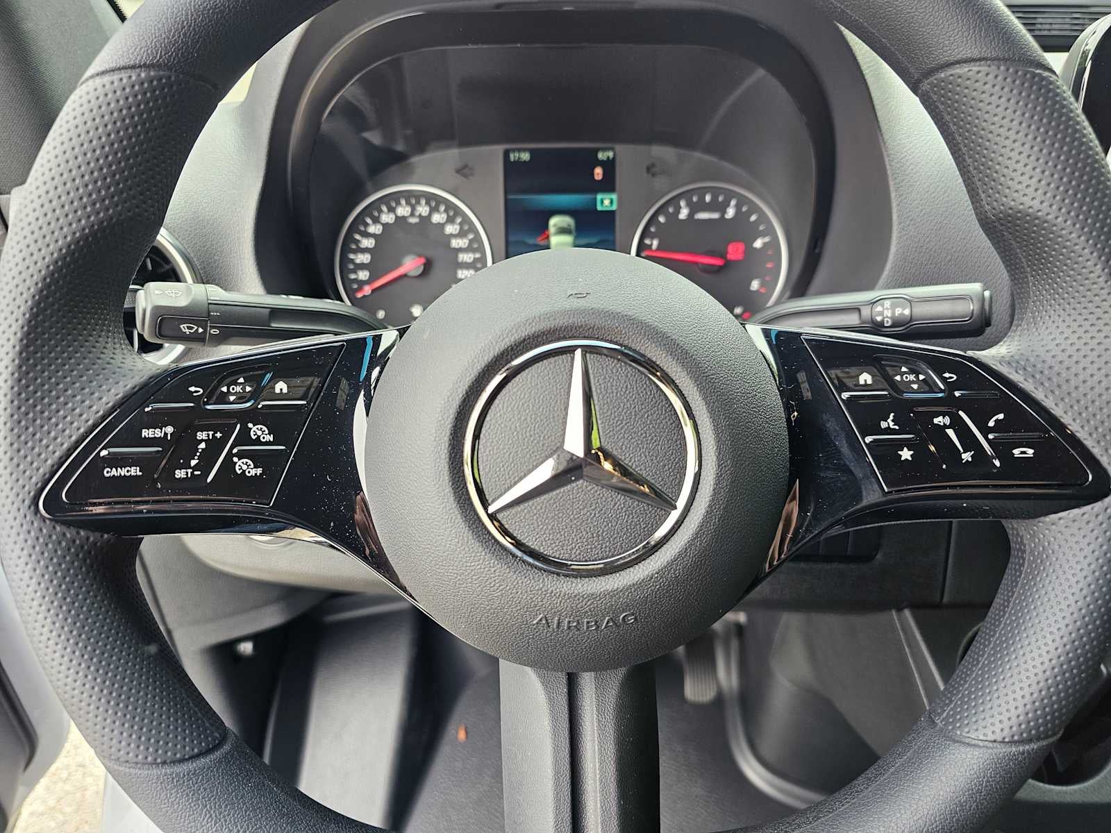 2025 Mercedes-Benz Sprinter 2500 Standard Roof I4 Diesel 144" RWD