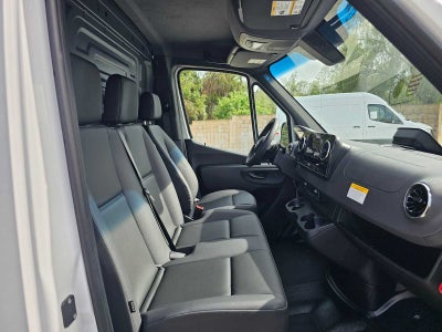 2026 Mercedes-Benz Sprinter 2500 Standard Roof I4 Diesel 144" RWD