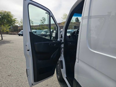 2026 Mercedes-Benz Sprinter 2500 Standard Roof I4 Diesel 144" RWD