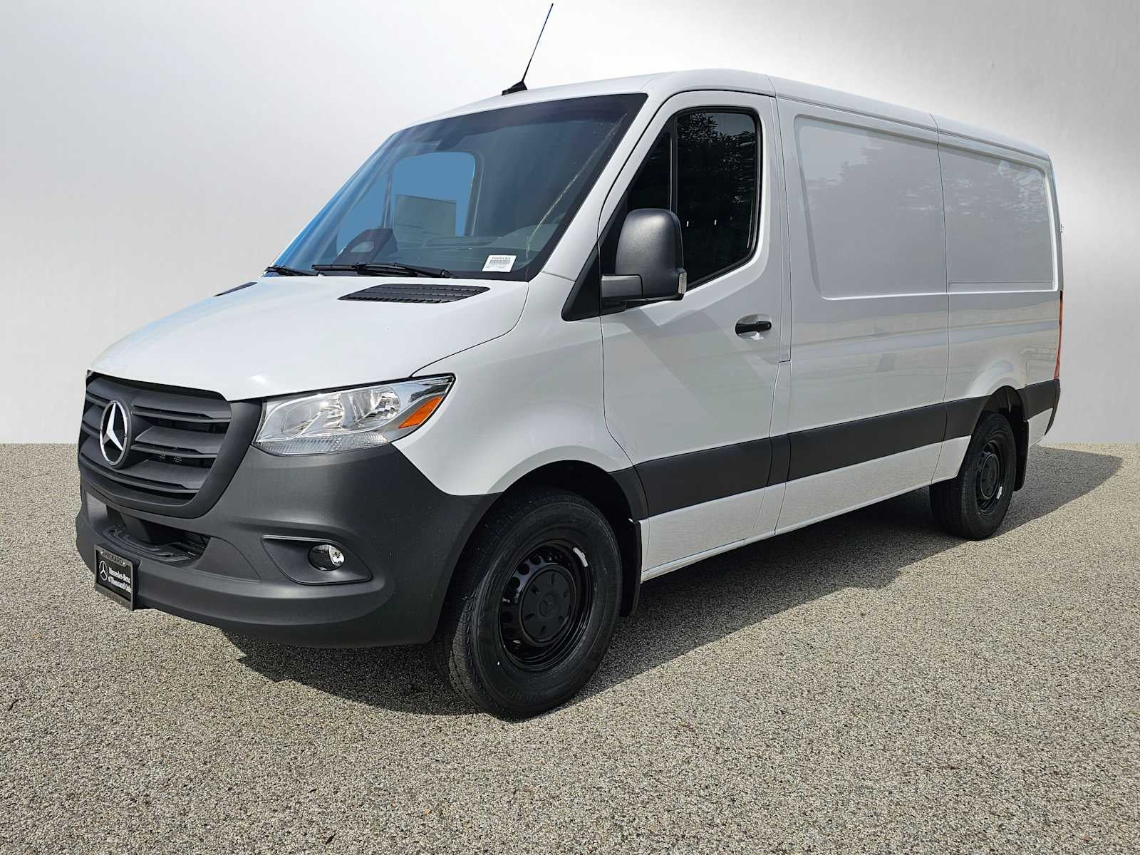 2026 Mercedes-Benz Sprinter 2500 Standard Roof I4 Diesel 144" RWD