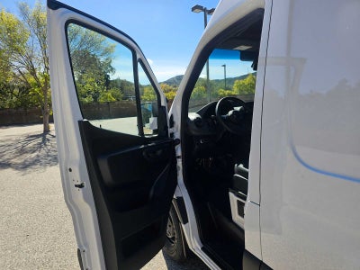 2026 Mercedes-Benz Sprinter 2500 Standard Roof I4 Diesel 144" RWD