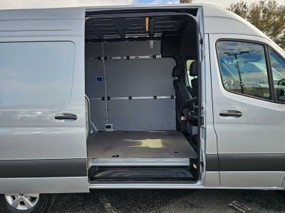 2025 Mercedes-Benz Sprinter 2500 Standard Roof I4 Diesel HO 144" RWD