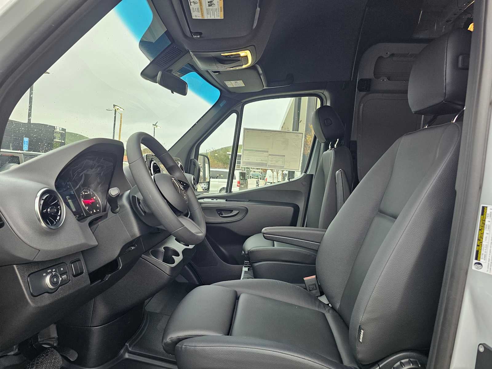 2025 Mercedes-Benz Sprinter 2500 Standard Roof I4 Diesel HO 144" AWD