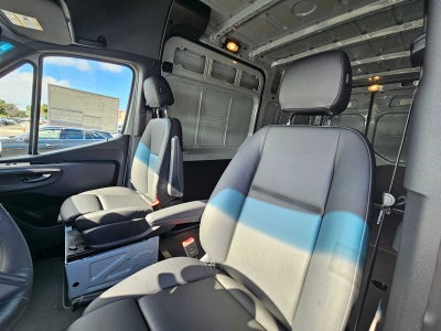 2025 Mercedes-Benz Sprinter 2500 Standard Roof I4 Diesel HO 144" AWD