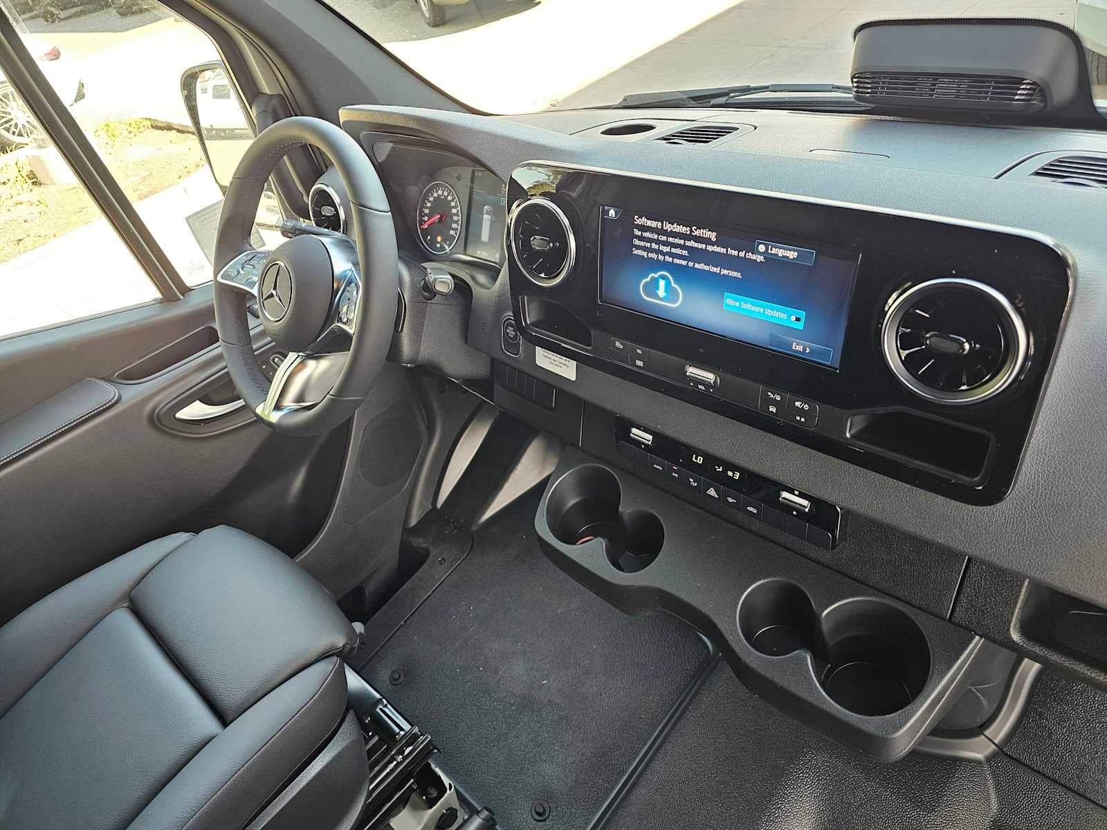 2026 Mercedes-Benz Sprinter 2500 Standard Roof I4 Diesel HO 144" AWD