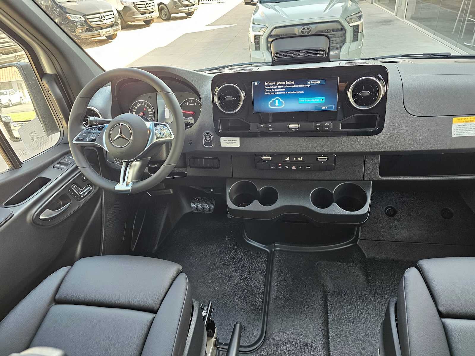 2026 Mercedes-Benz Sprinter 2500 Standard Roof I4 Diesel HO 144" AWD