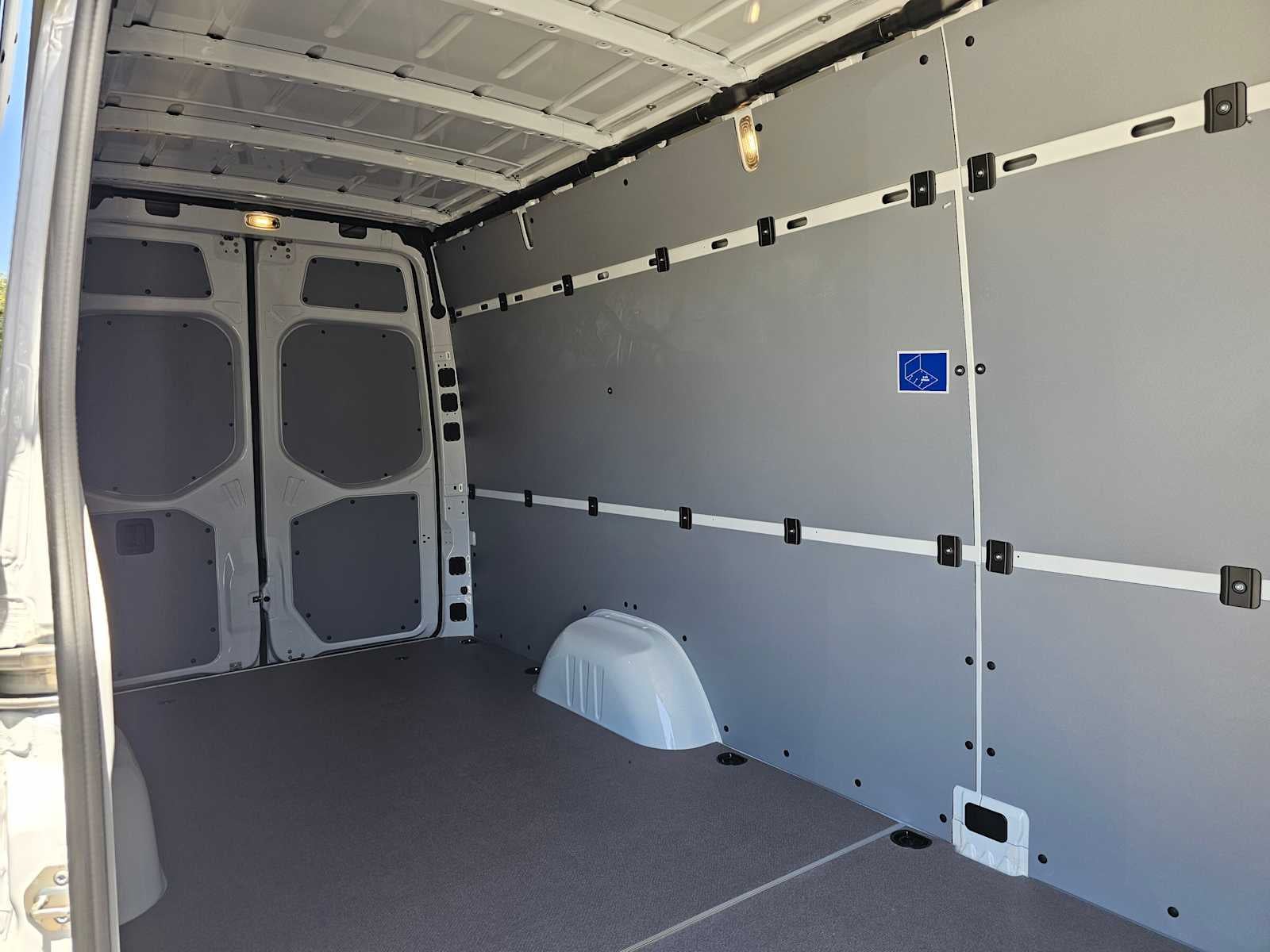 2025 Mercedes-Benz Sprinter 2500 High Roof I4 Diesel HO 170" RWD